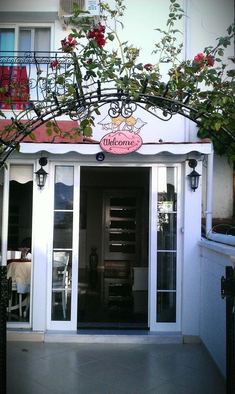 Melaike Hotel Foça Exterior foto